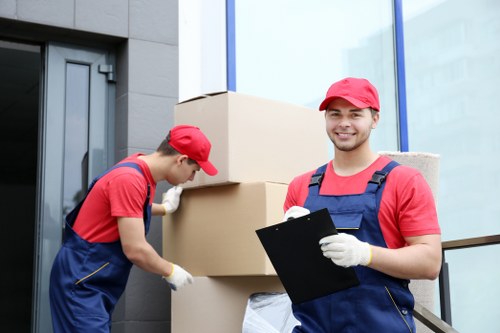 Man and van removal service ready for a Southfields home move